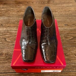 NEW AEROSOLES Brown Crocodile Print Booties - 8.5